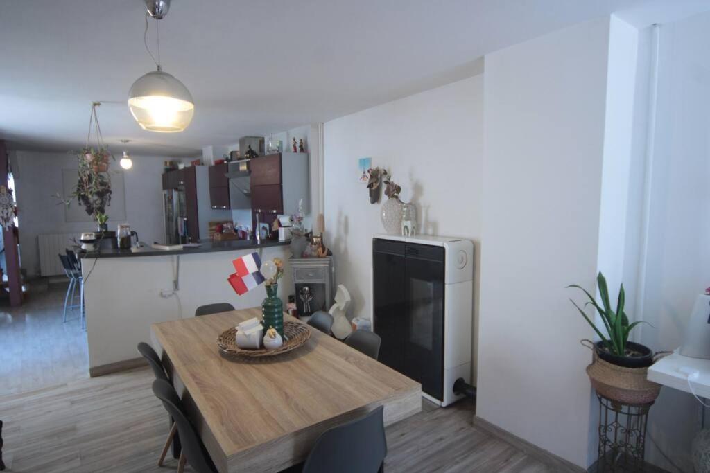 Appartement 90 M2 Vic-sur-Seille Exterior photo